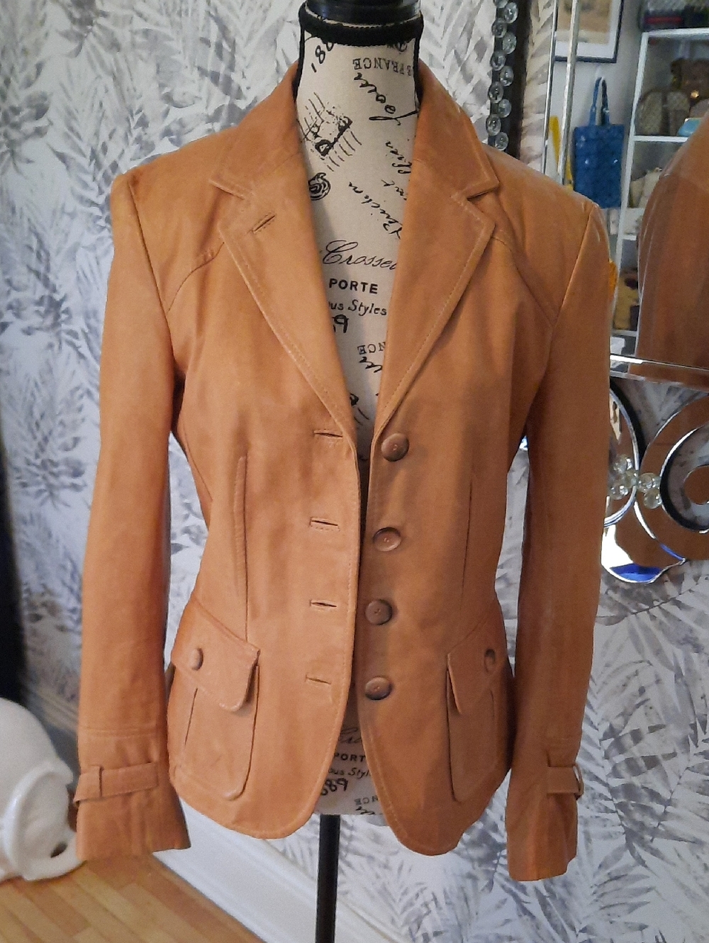 Danier Leather Jacket In Tan S